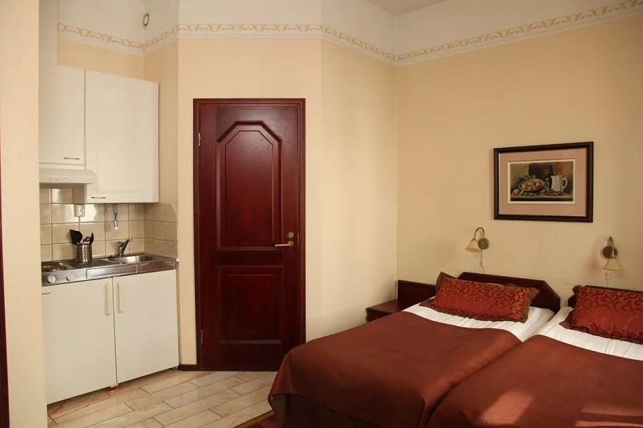 Hotel Astor room image
