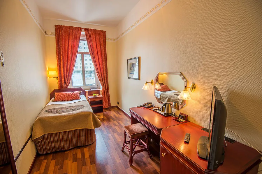 Hotel Astor room image