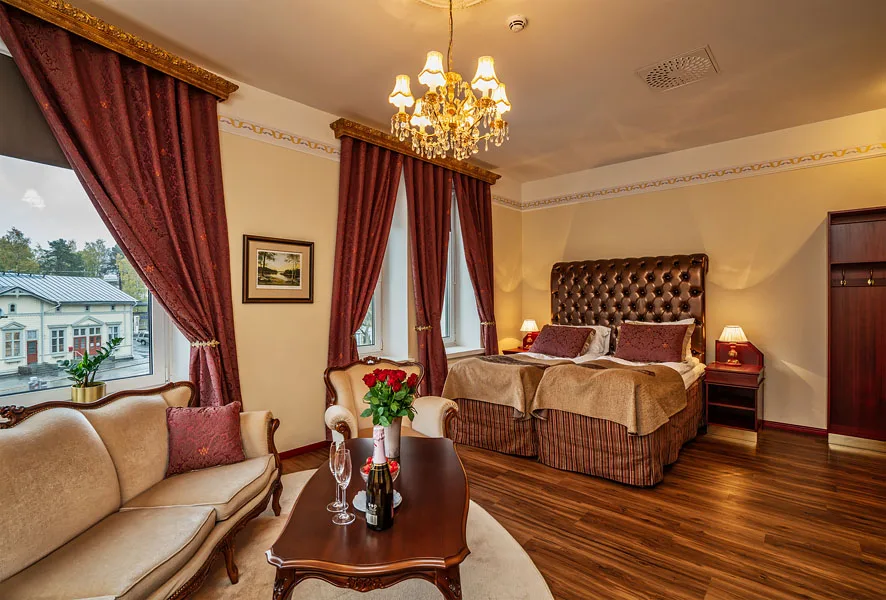 Hotel Astor room image