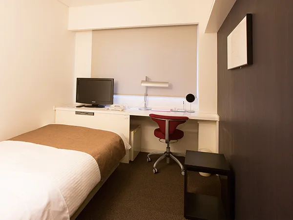 Habitación individual en el edificio principal