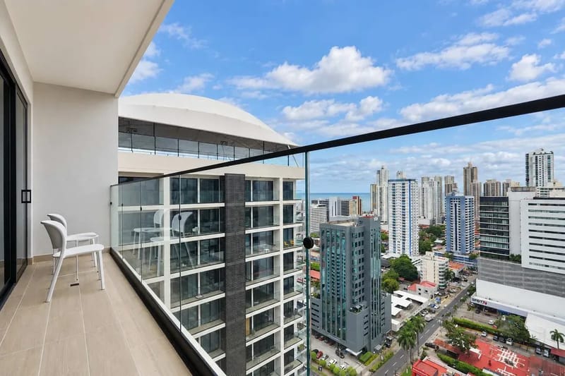 Refined 2BR w/ Balcony in San Francisco