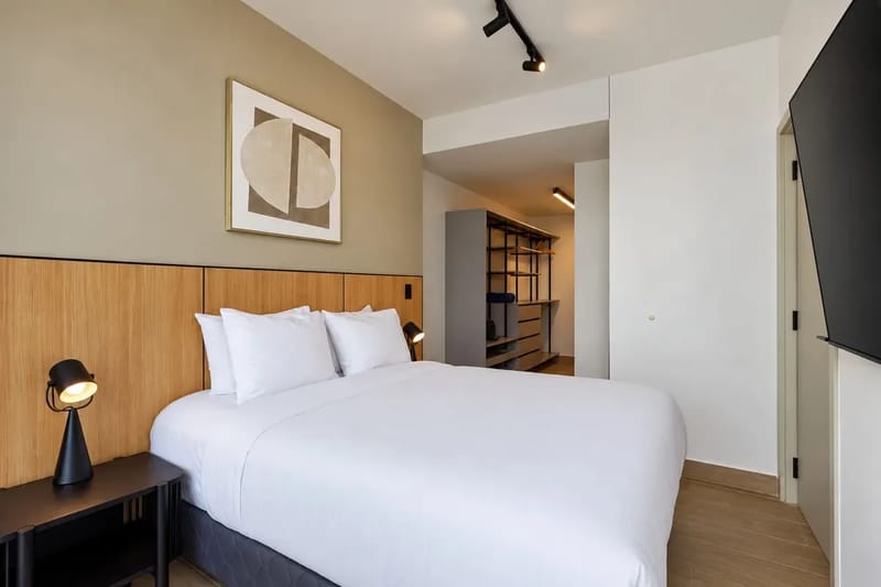 Refined 2BR w/ Balcony in San Francisco