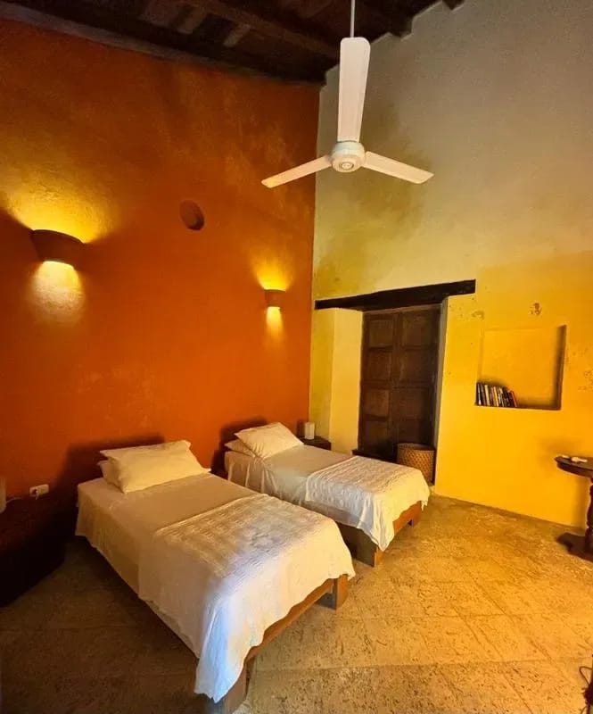 w *| Sensational 4BR House w/ pool in Cartagena