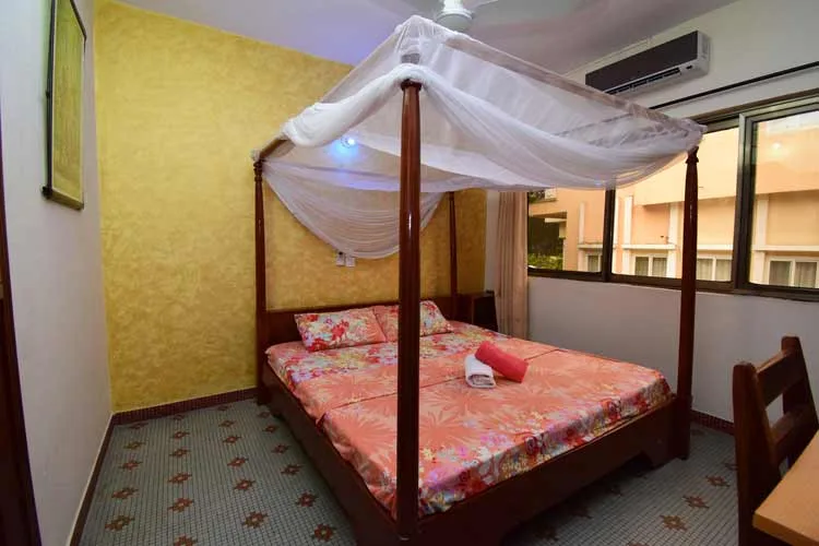 Amazone room