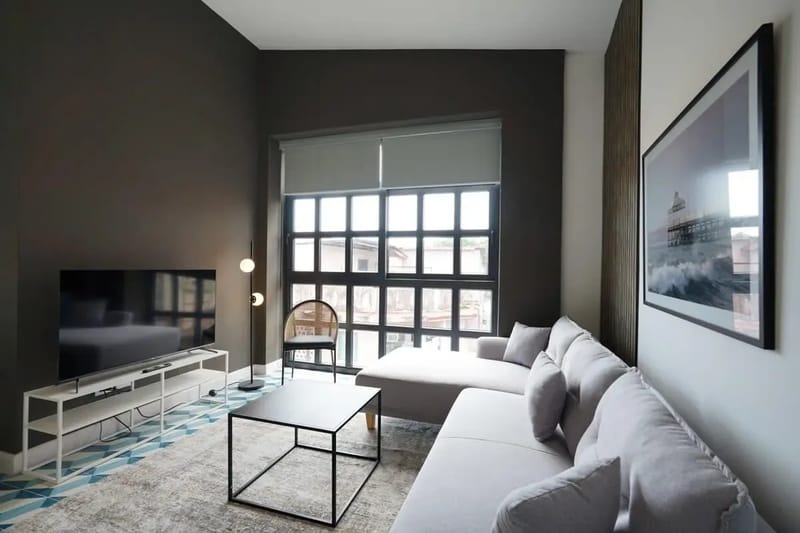 Polished 1BR in Santa Ana