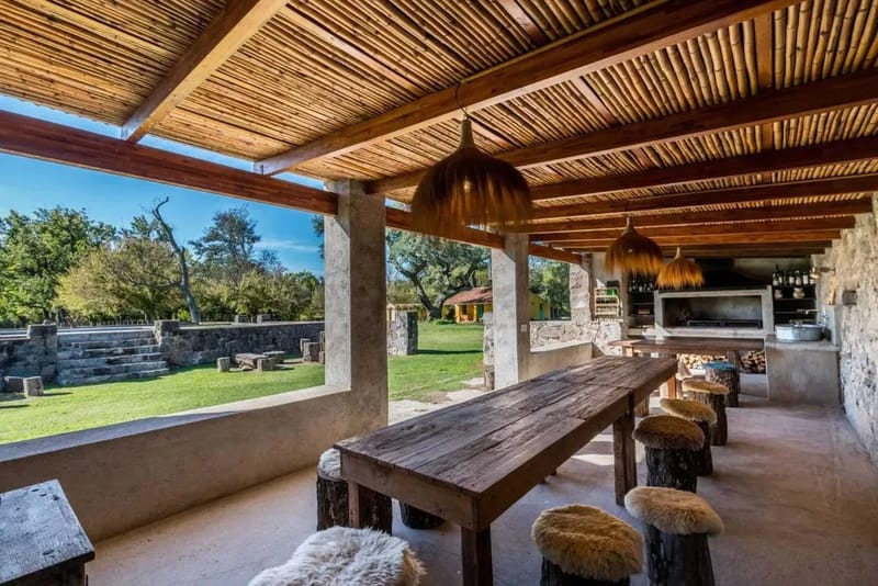 Warm 4BR House w/ Pool & Nature Views