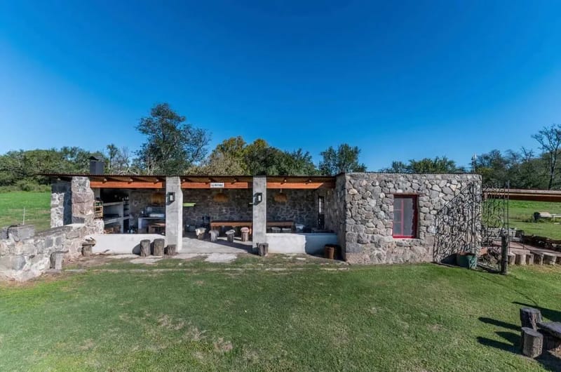 Warm 4BR House w/ Pool & Nature Views