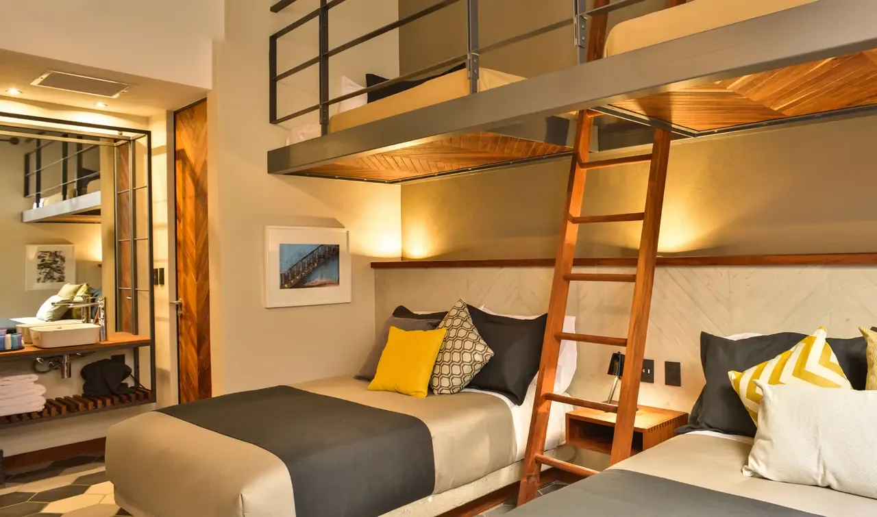 Hotel Criol family room