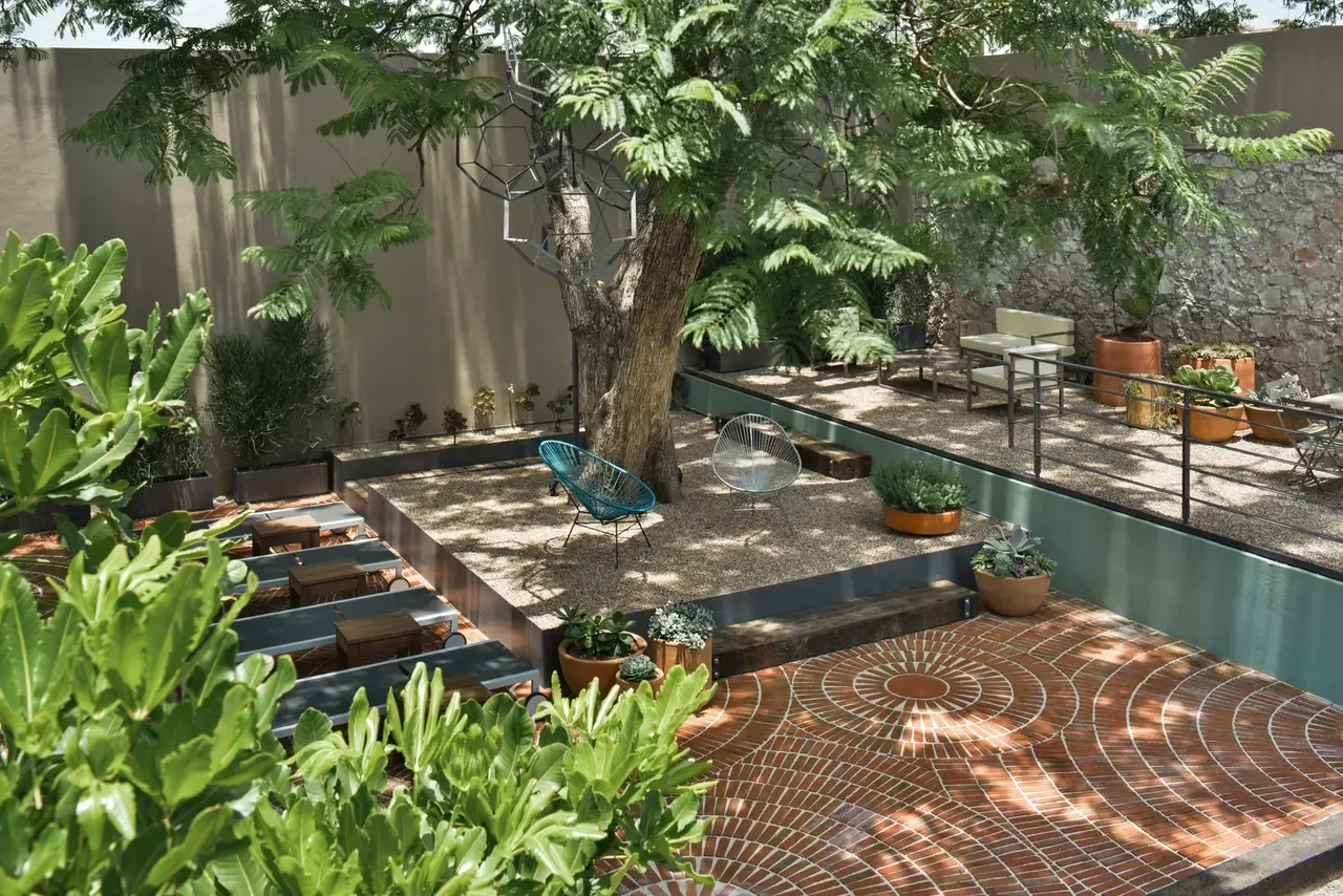 Hotel Criol pool and terrace
