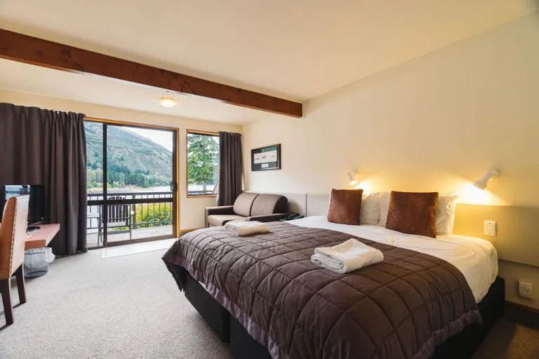 Habitación familiar con vistas al lago