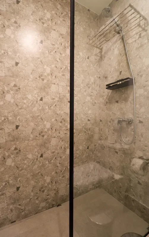 Cityview 2BR w/ Balcony in Miraflores