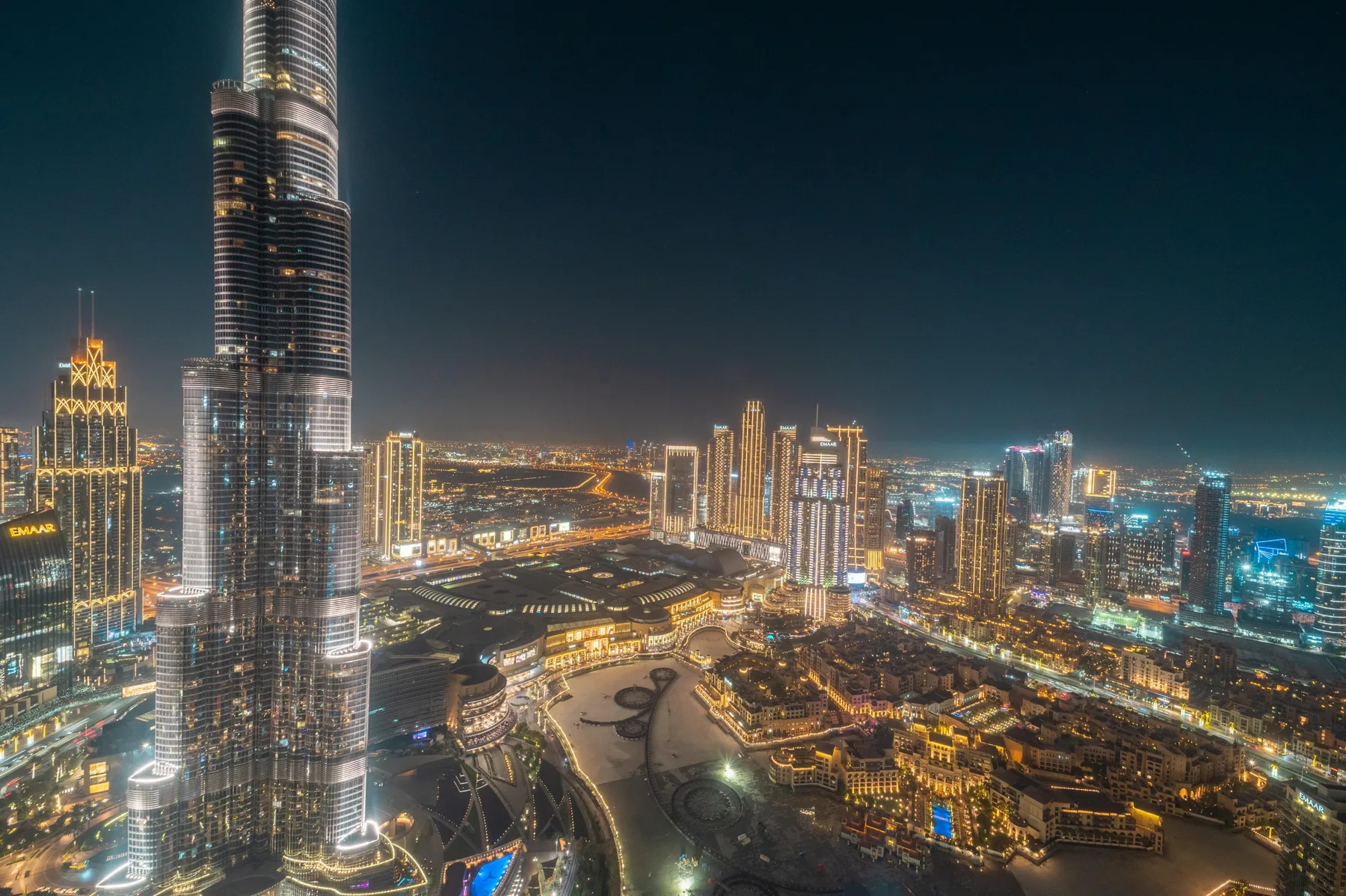 Vista nocturna del Burj Khalifa