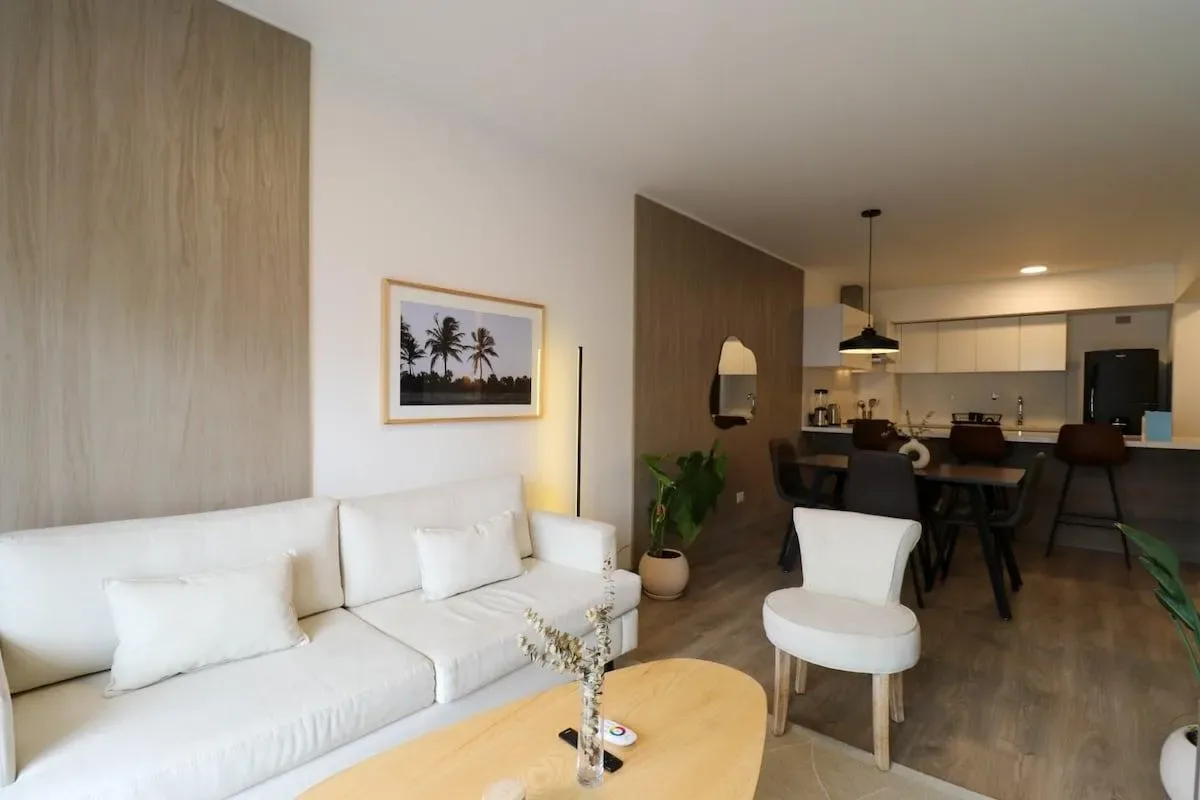 Formidable 2BR with Balcony in Miraflores
