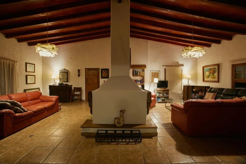 Nature Retreat 4BR w/ Pool & BBQ in Cañete