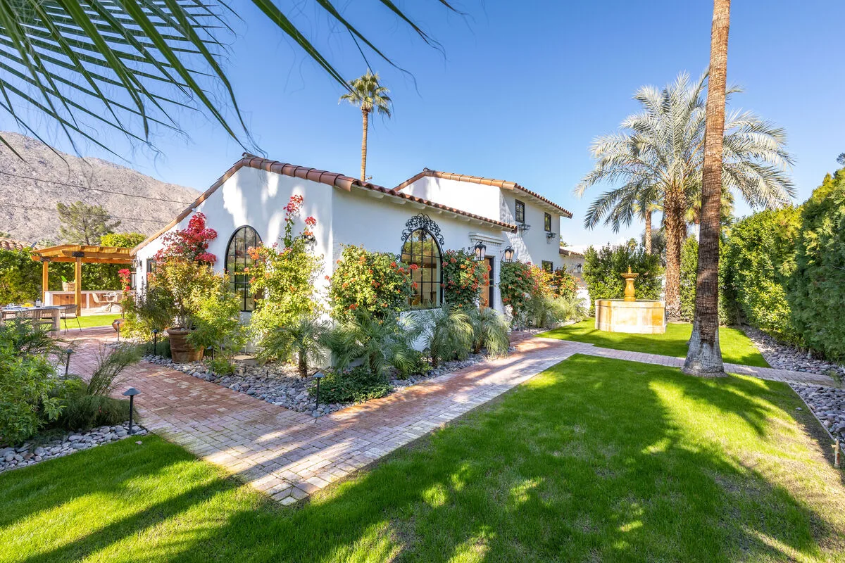 Casa De Tierra