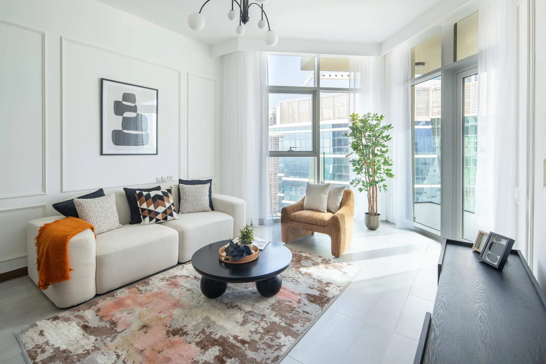 Bright 2BR in Business Bay w/ Partial Canal Views