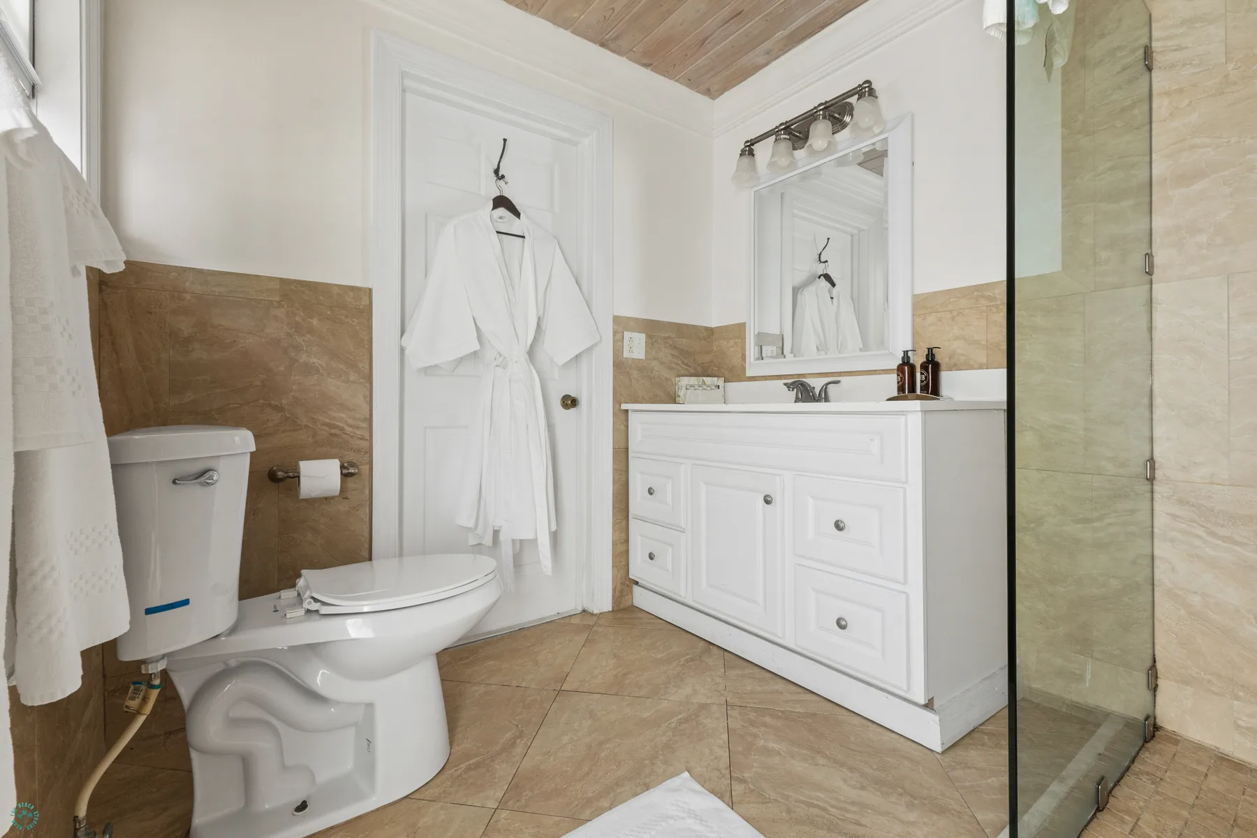 King with Waterfront View bathroom vanity