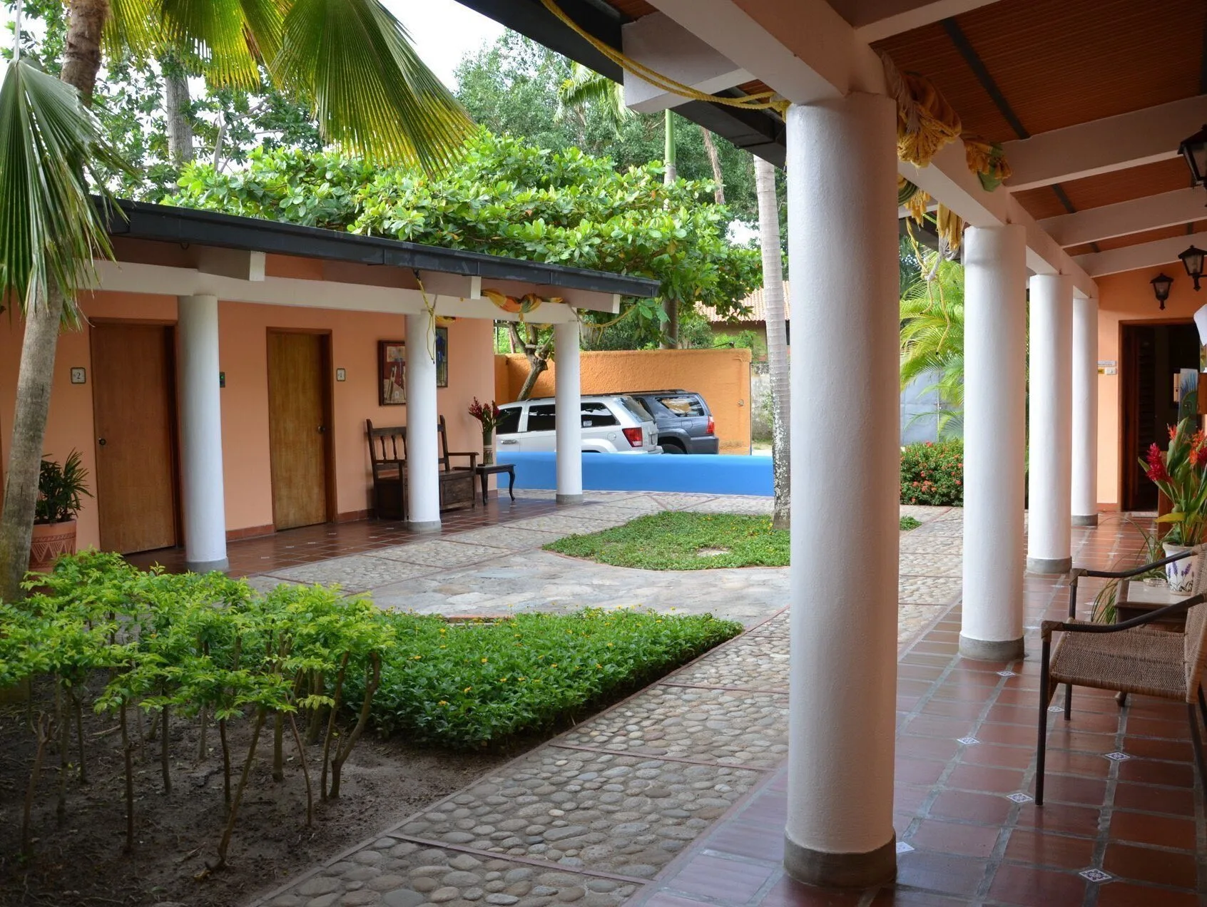 Posada Pittier pool