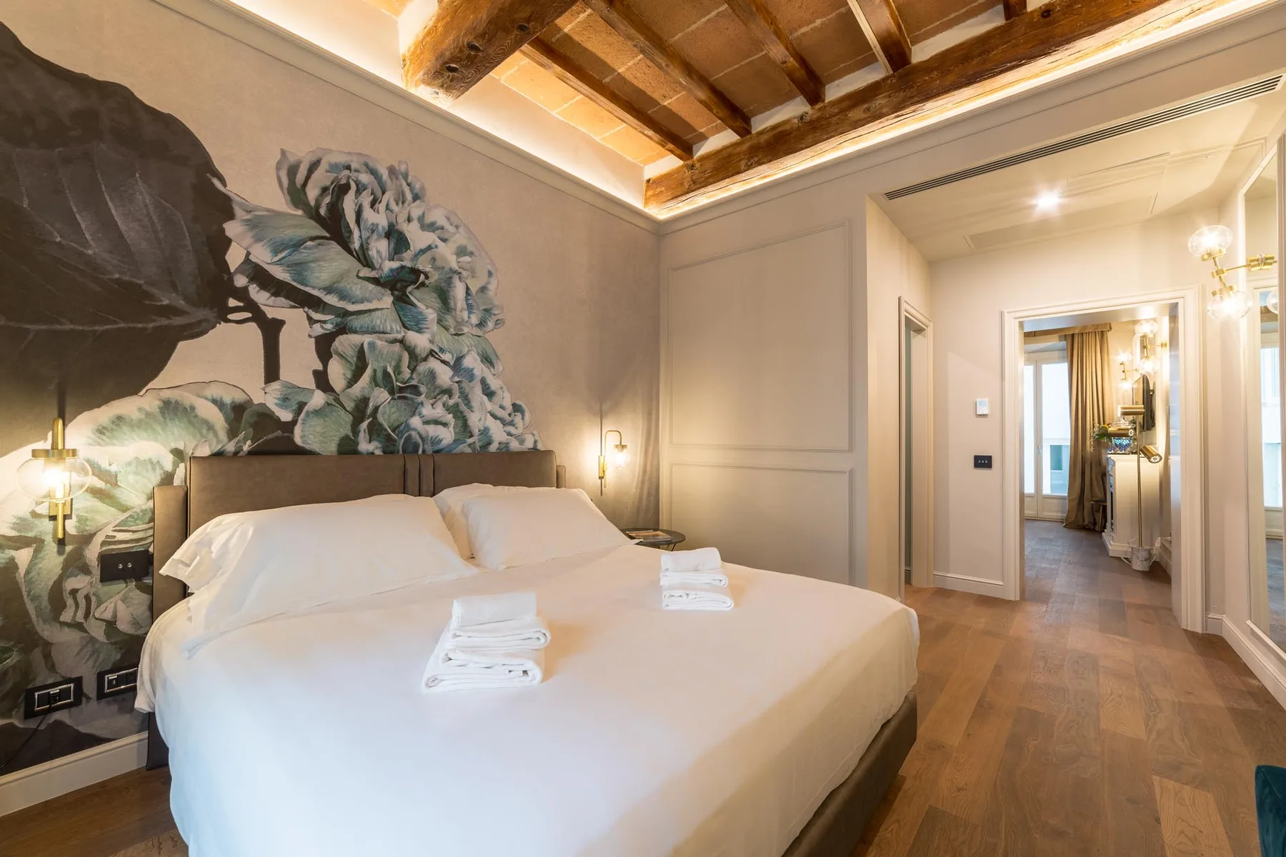 Palazzo 42 property room