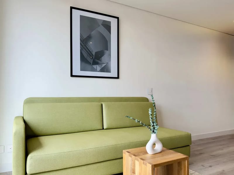 Compact 2BR in Santa Barbara w/ Balcony