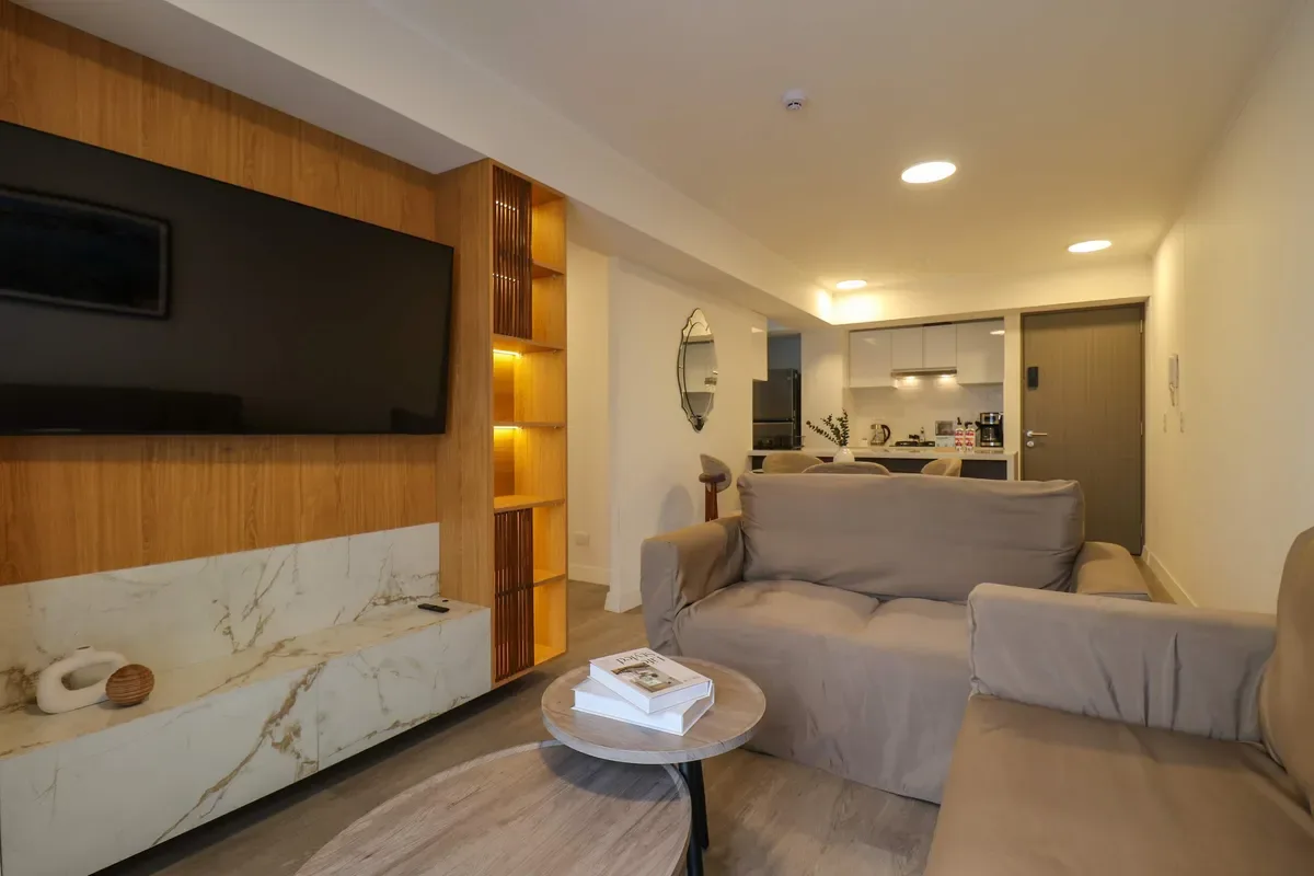 Luxury 3BR w/ Balcony in Upscale Miraflores