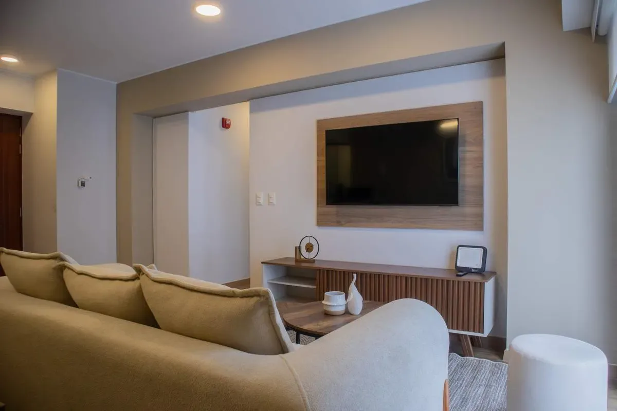 Elegant 2BR w/ Distinctive Deco in Miraflores