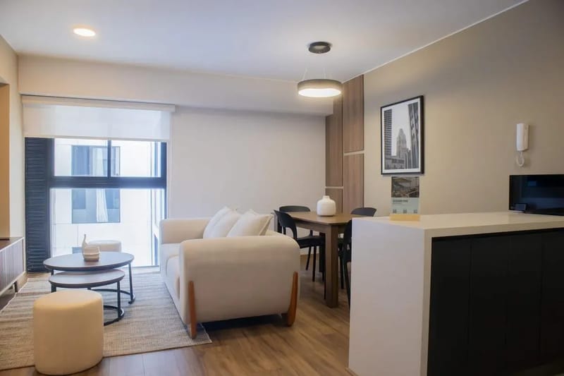 Elegant 2BR w/ Distinctive Deco in Miraflores