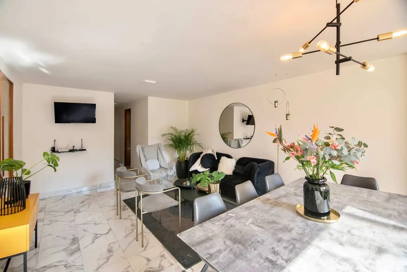 Cozy & Contemporary 3BR in Vibrant Tabasco