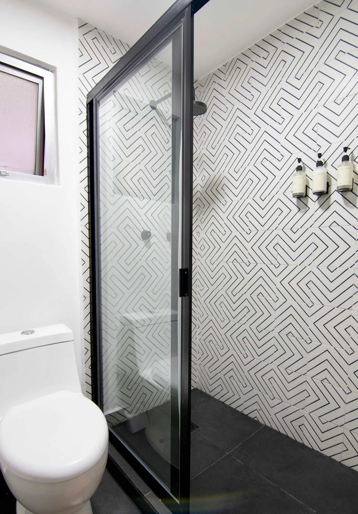 Cozy & Contemporary 3BR in Vibrant Tabasco
