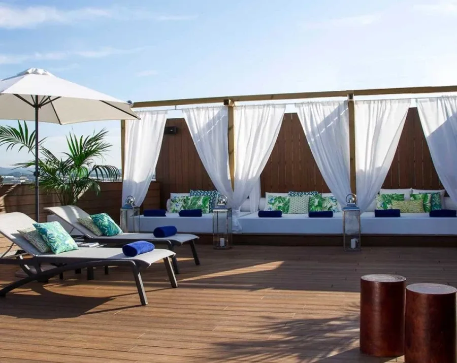 Hotel pool
