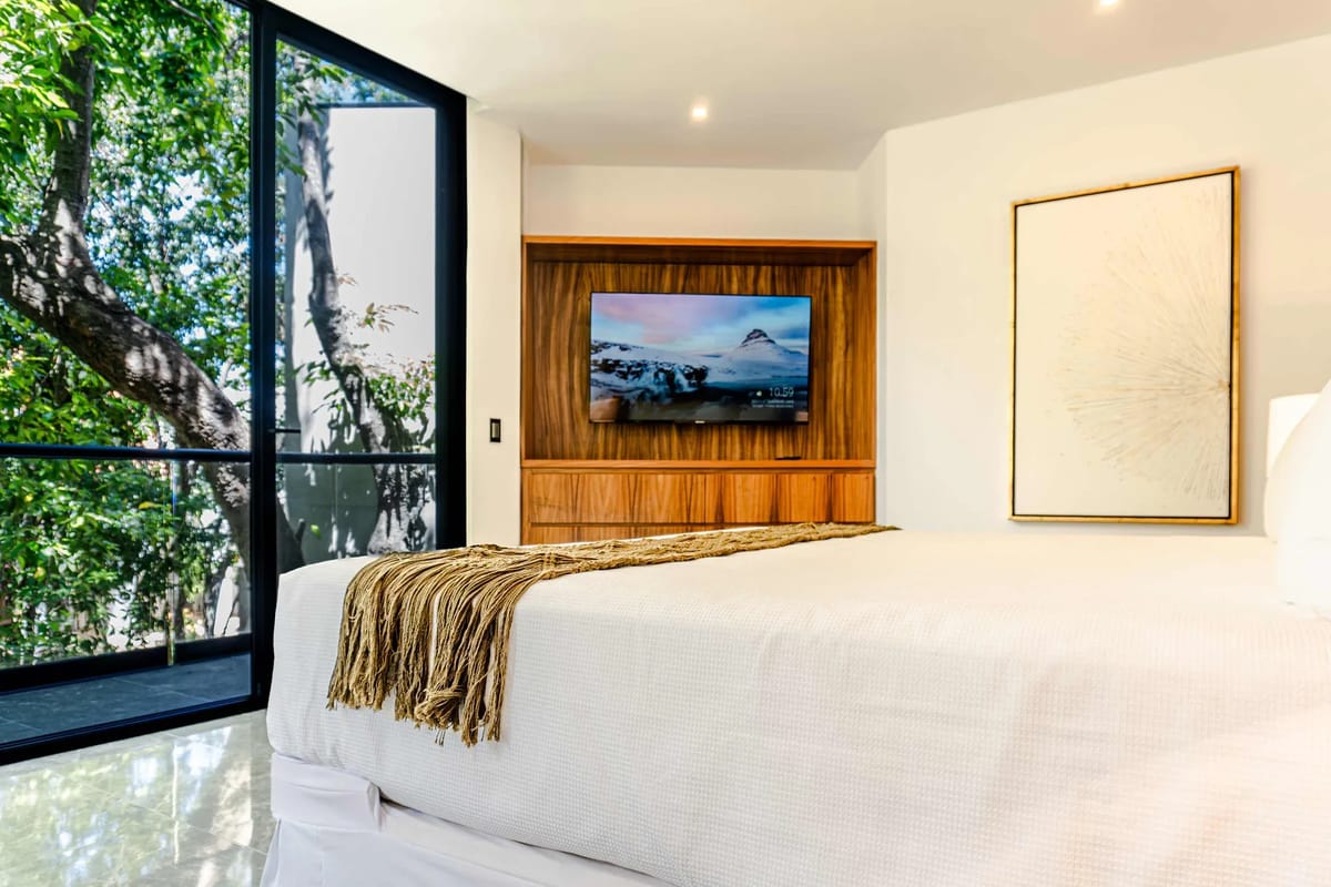 Chic 5BR w/ Terrace in Playa del Carmen