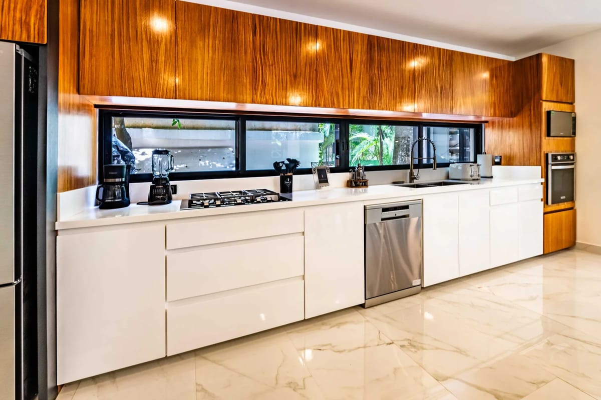 Chic 5BR w/ Terrace in Playa del Carmen