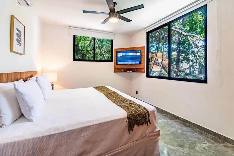 Chic 5BR w/ Terrace in Playa del Carmen