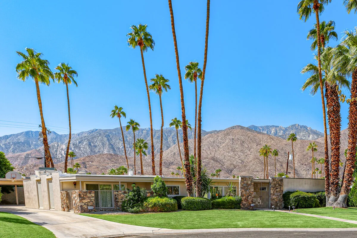 The Joshua Tree Place