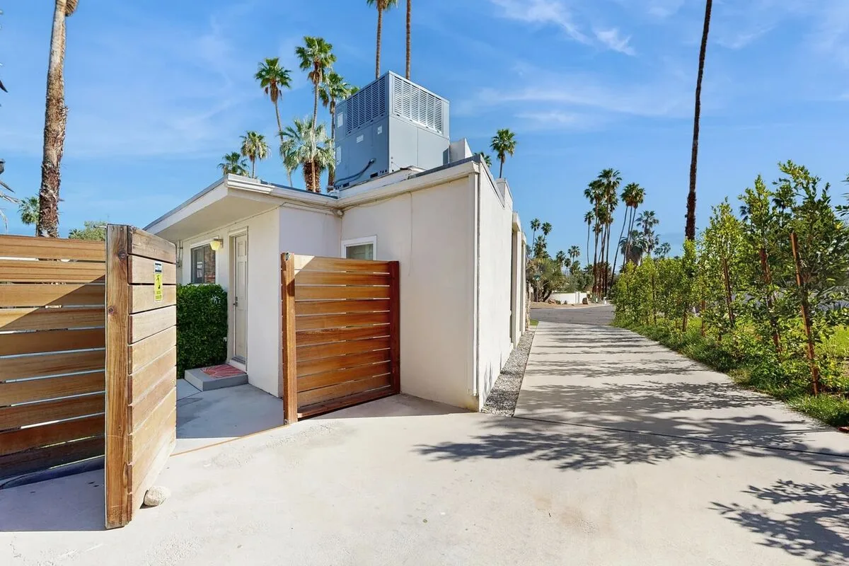 The Joshua Tree Place
