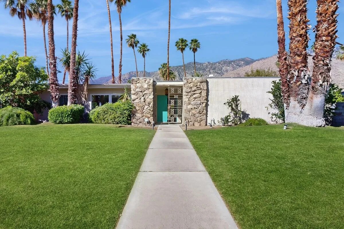 The Joshua Tree Place