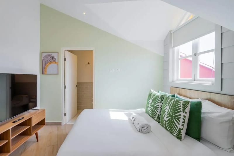 Premium 2BR in Casco Antiguo w/ Balcony