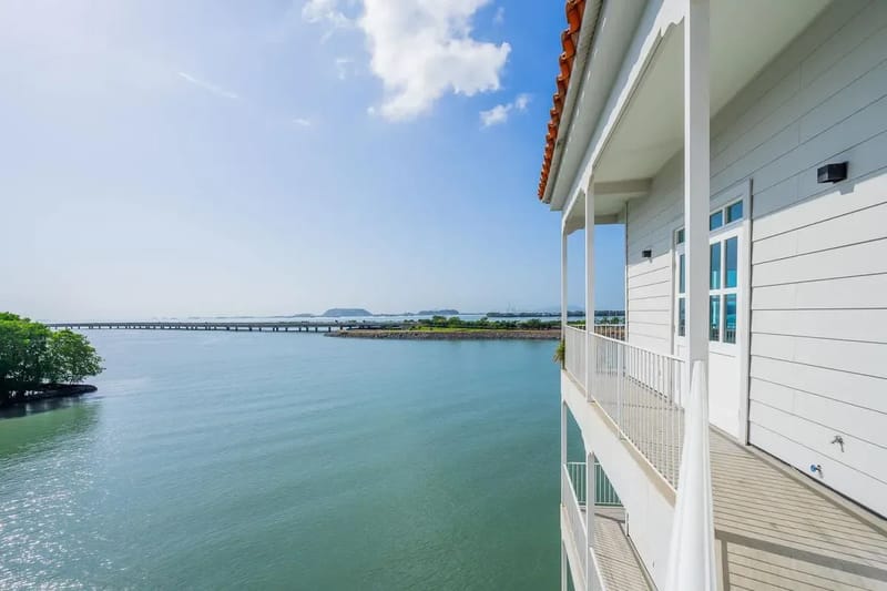 Premium 2BR in Casco Antiguo w/ Balcony