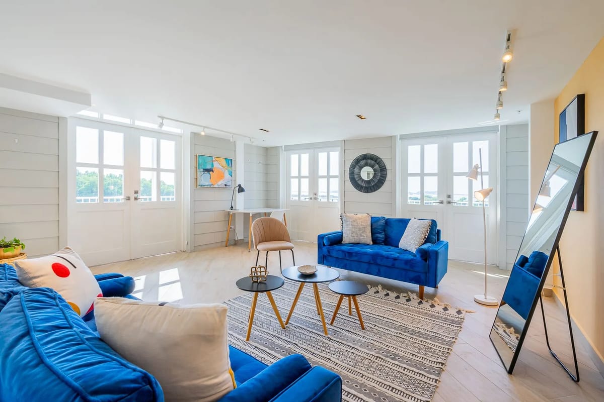 Premium 2BR in Casco Antiguo w/ Balcony
