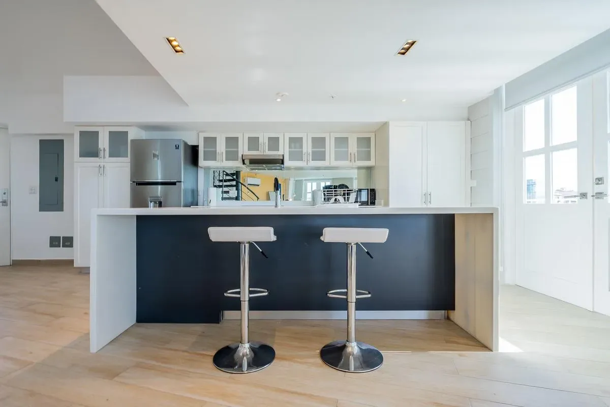 Premium 2BR in Casco Antiguo w/ Balcony
