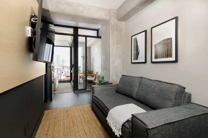 Beautiful & Cozy 1BR w/ Balcony in Tabacalera