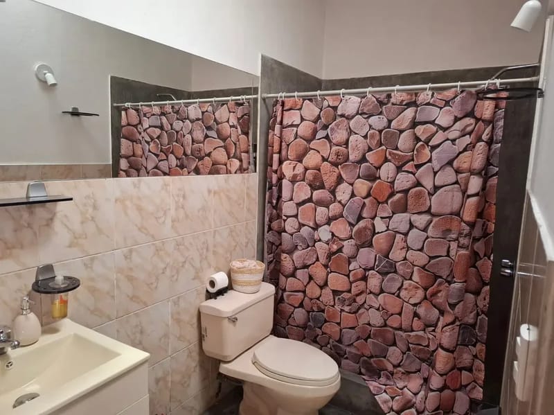Dazzling 3BR with Private Pool & BBQ in La Cantuta