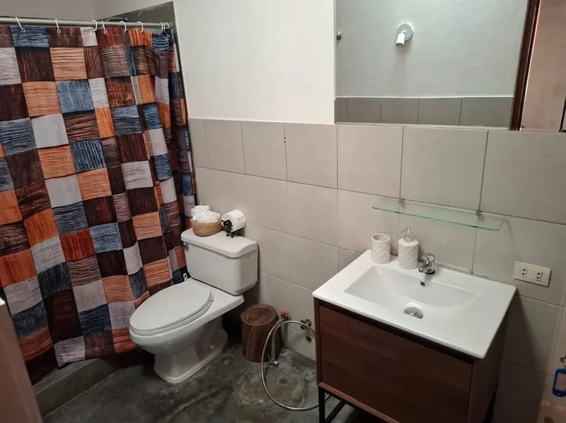 Dazzling 3BR with Private Pool & BBQ in La Cantuta