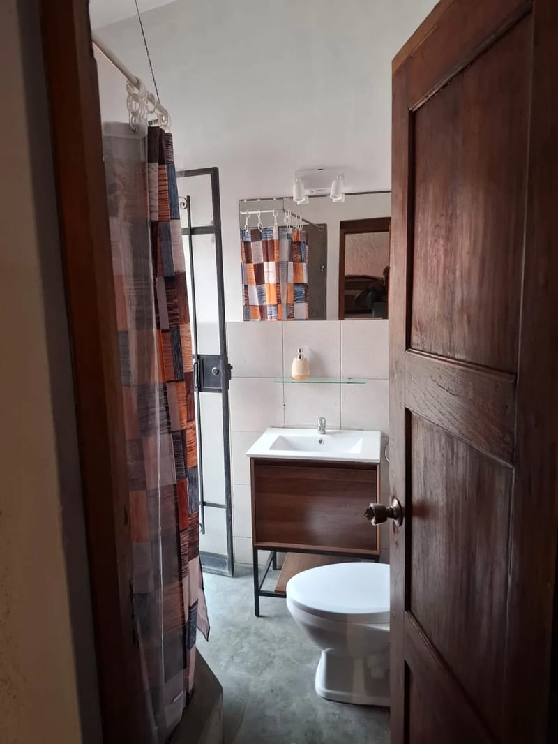 Dazzling 3BR with Private Pool & BBQ in La Cantuta