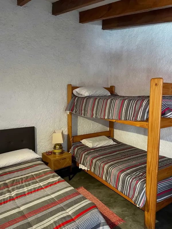 Dazzling 3BR with Private Pool & BBQ in La Cantuta