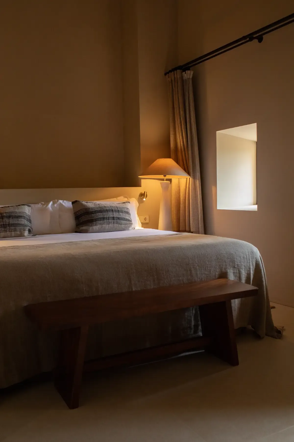 Superior Lodge Exterior Suite