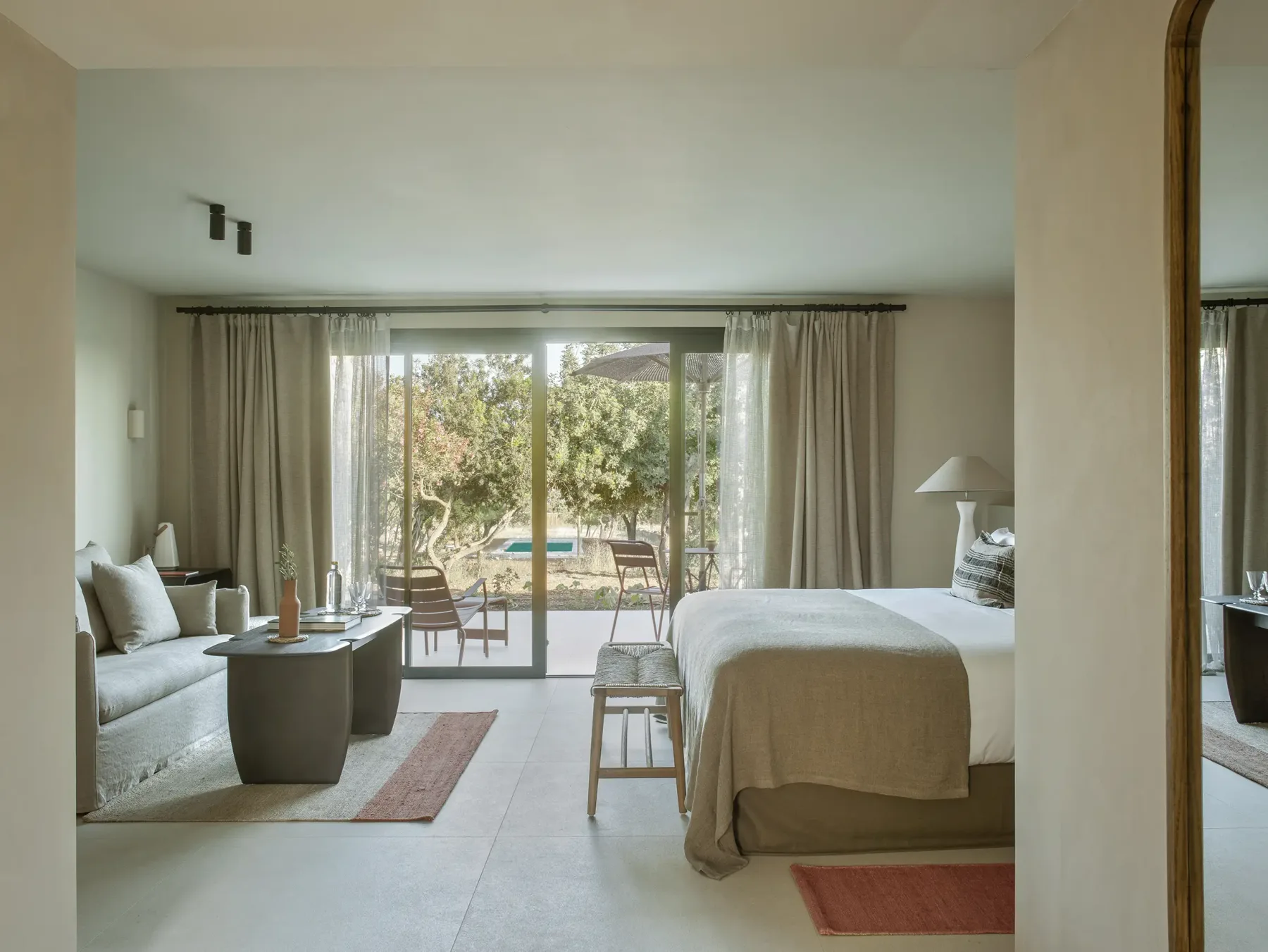 Master Garden Suite