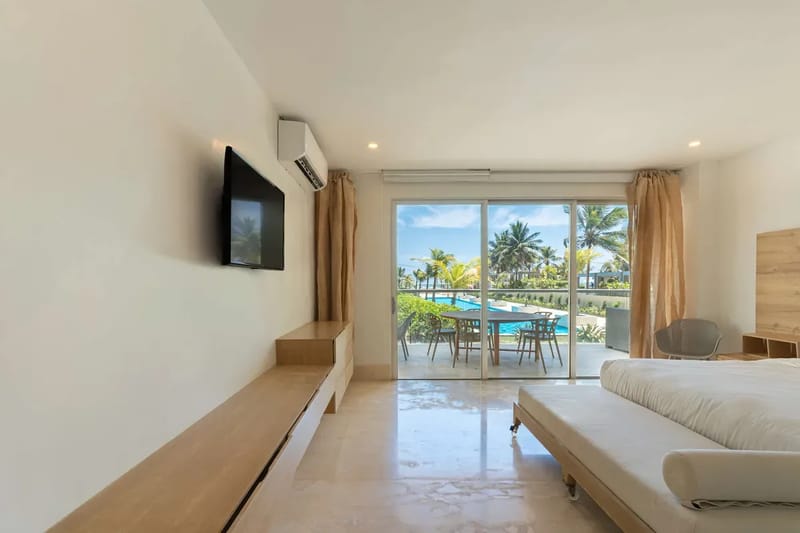 Luxury 4BR w/ Private Pool in Morros Epic