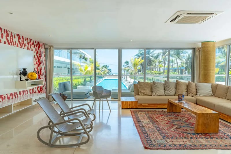 Luxury 4BR w/ Private Pool in Morros Epic