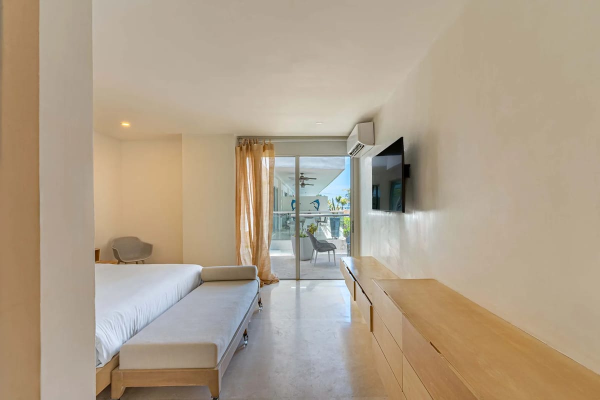 Luxury 4BR w/ Private Pool in Morros Epic